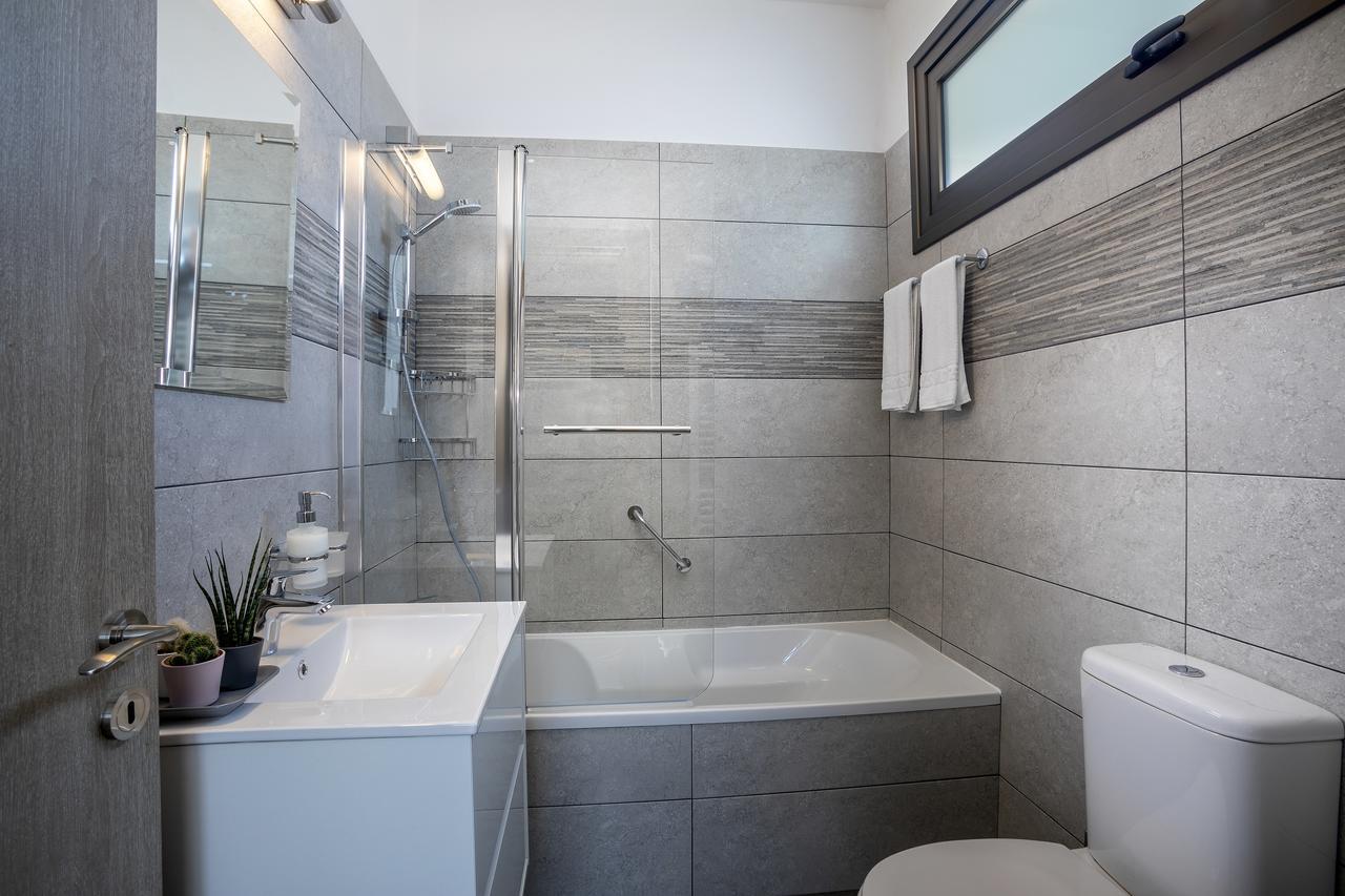 Chris Le Mare Luxury Villa Protaras Esterno foto